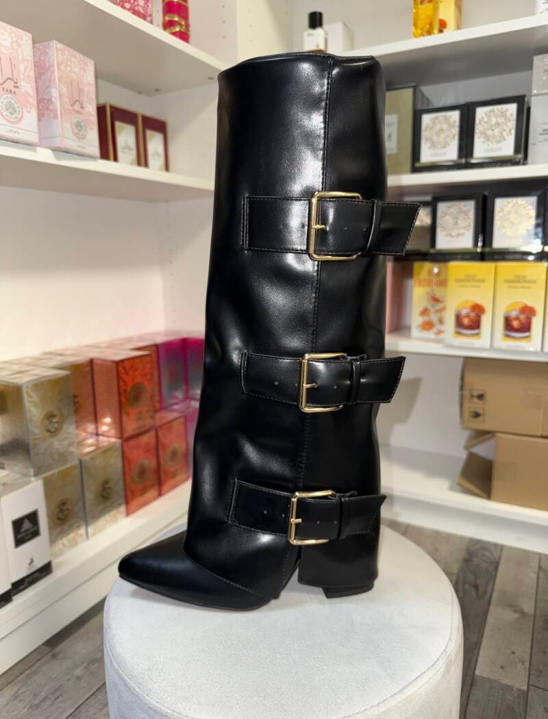 3B : Buckle Boot Black